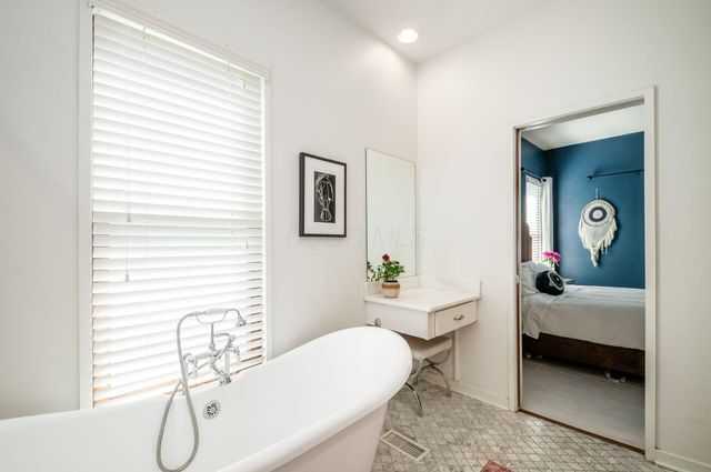 1216 Highland Street, Columbus, OH 43201