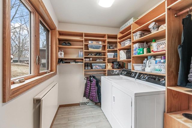 2350 County Road AB, Mcfarland, WI 53558