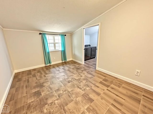 300 Fairway Dr, Horseshoe Bend, AR 72512