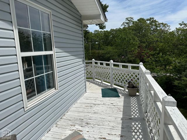 300 Fairway Dr, Horseshoe Bend, AR 72512