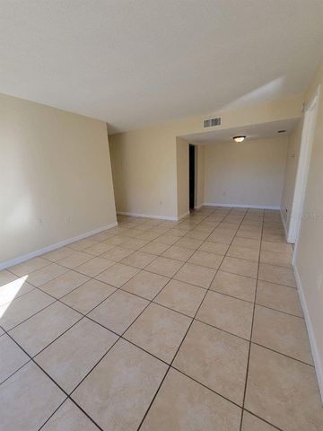 8429 CAMDEN STREET B, Tampa, FL 33614