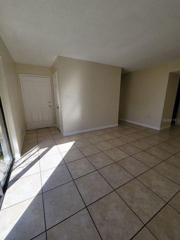 8429 CAMDEN STREET B, Tampa, FL 33614