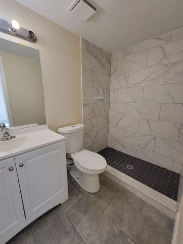 8429 CAMDEN STREET B, Tampa, FL 33614