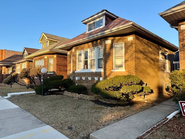 7945 S Perry Avenue, Chicago, IL 60620