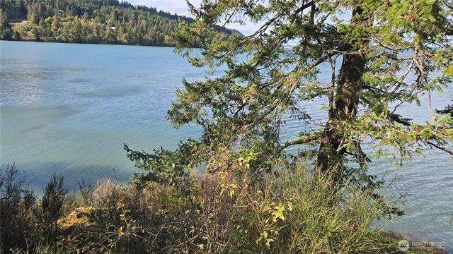 7701 NHN State Route 20, Anacortes, WA 98221