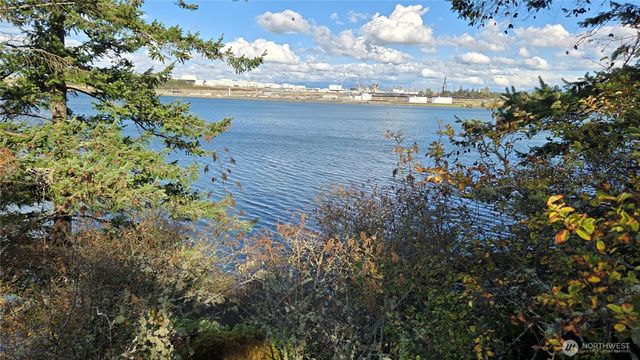 7701 NHN State Route 20, Anacortes, WA 98221