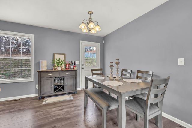 1116 Gunpoint Dr, Clarksville, TN 37042