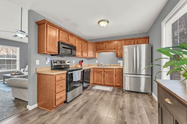 1116 Gunpoint Dr, Clarksville, TN 37042