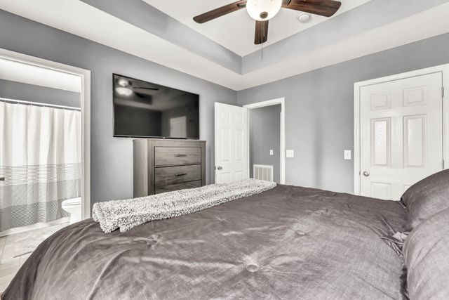 1116 Gunpoint Dr, Clarksville, TN 37042