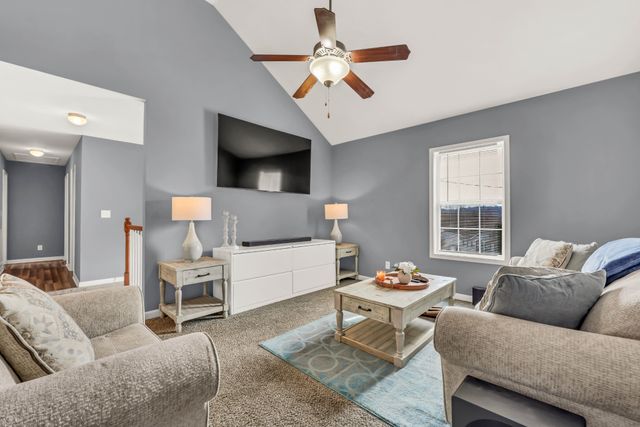 1116 Gunpoint Dr, Clarksville, TN 37042