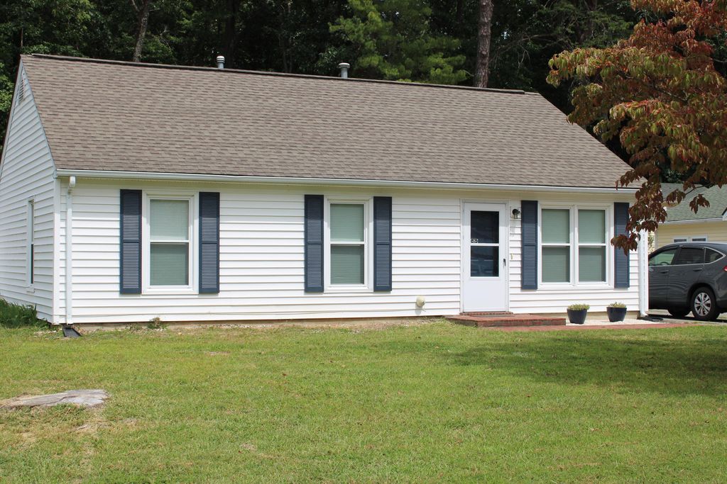 2917 Elderwood RD, Salem, VA 24153