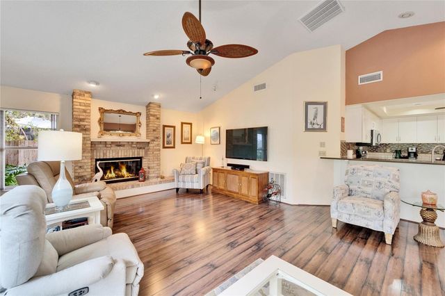 2913 ASTON AVENUE, Plant City, FL 33566