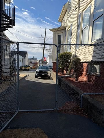 212 Bradstreet 0, Revere, MA 02151