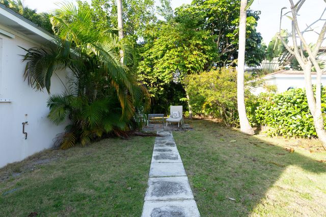 245 Cortez Road B, West Palm Beach, FL 33405