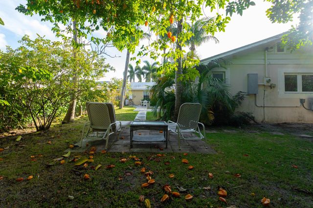 245 Cortez Road B, West Palm Beach, FL 33405