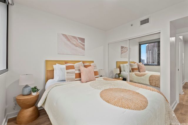 600 Queen Street 2407, Honolulu, HI 96813