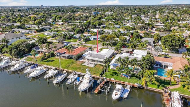 752 Lagoon Drive, North Palm Beach, FL 33408