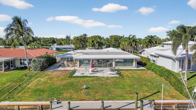 752 Lagoon Drive, North Palm Beach, FL 33408