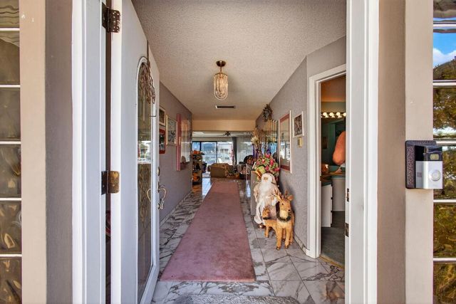 752 Lagoon Drive, North Palm Beach, FL 33408