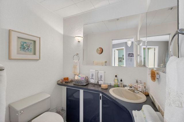 752 Lagoon Drive, North Palm Beach, FL 33408