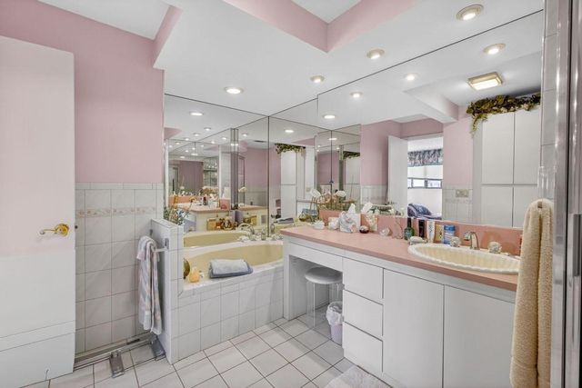 752 Lagoon Drive, North Palm Beach, FL 33408