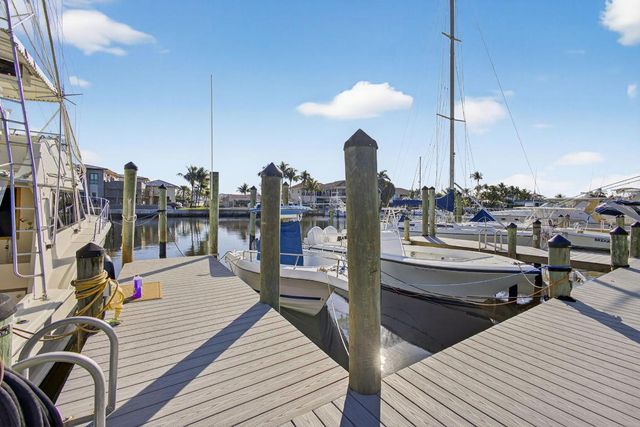 752 Lagoon Drive, North Palm Beach, FL 33408