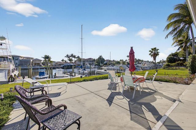 752 Lagoon Drive, North Palm Beach, FL 33408