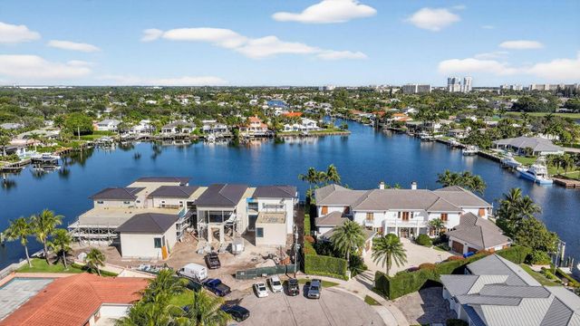 752 Lagoon Drive, North Palm Beach, FL 33408