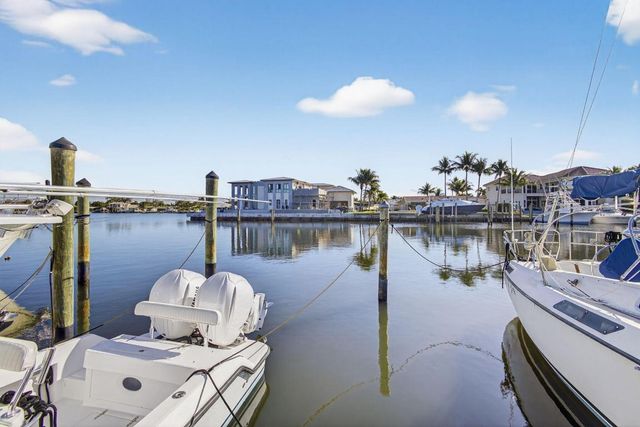 752 Lagoon Drive, North Palm Beach, FL 33408