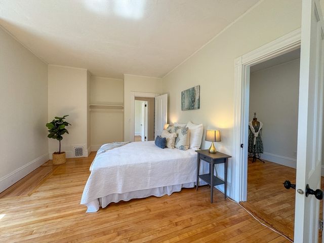 187 Humphrey St, Marblehead, MA 01945