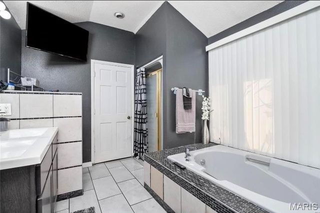 1304 Julie Avenue, Cahokia, IL 62206