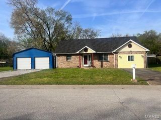 1304 Julie Avenue, Cahokia, IL 62206