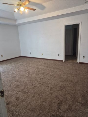 5524 Royal Meadow Lane, Arlington, TX 76017