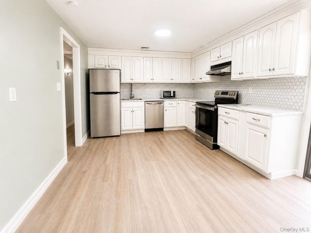 88 Matsunaye Drive, Medford, NY 11763
