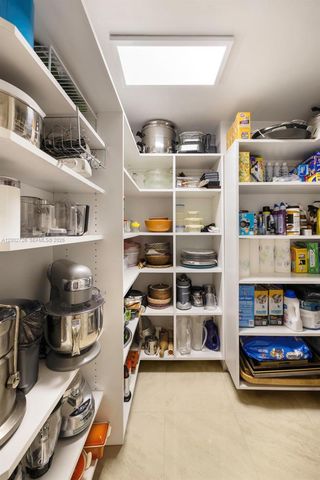 2 Grove Isle Dr B1109, Coconut Grove, FL 33133