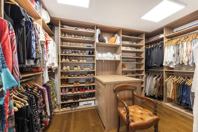 2 Grove Isle Dr B1109, Coconut Grove, FL 33133