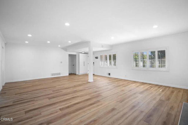 1715 La Barranca Road, La Canada Flintridge, CA 91011