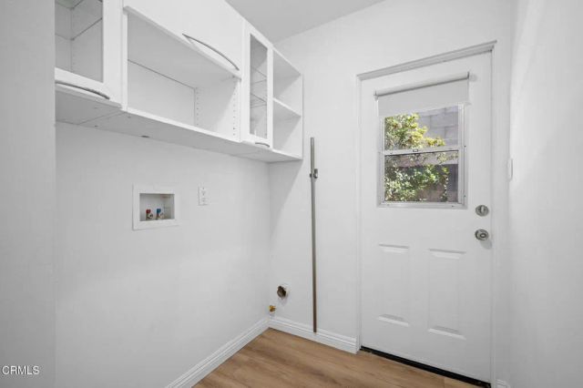 1715 La Barranca Road, La Canada Flintridge, CA 91011
