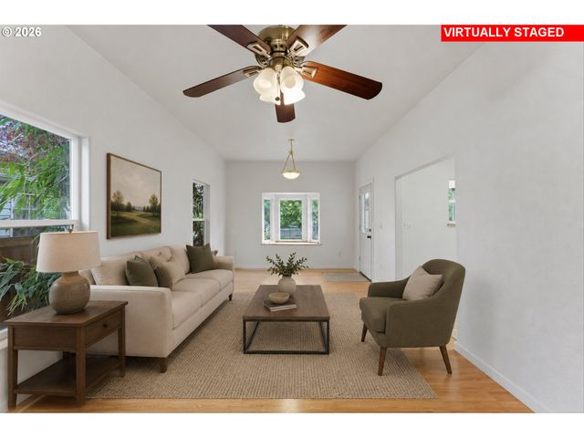 6334 Ne HASSALO St Ne, Portland, OR 97213
