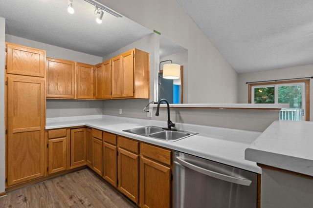 7291 Bren Lane, Eden Prairie, MN 55346