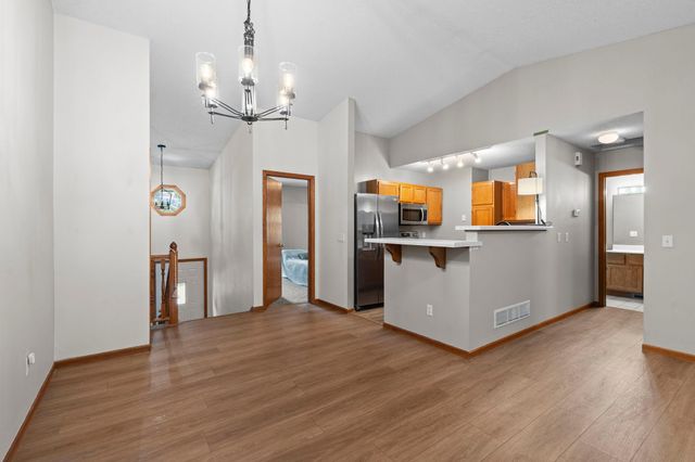7291 Bren Lane, Eden Prairie, MN 55346