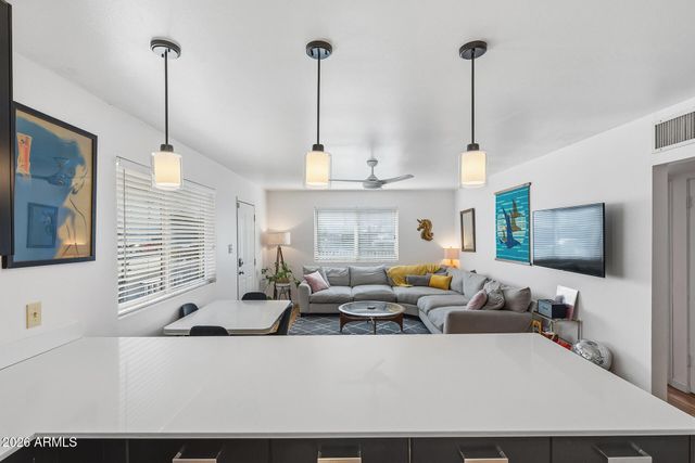 1006 E INDIANOLA Avenue, Phoenix, AZ 85014