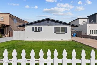 1006 E INDIANOLA Avenue, Phoenix, AZ 85014