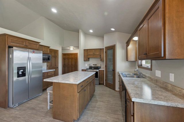 2137 KLONDIKE ROAD, Green Bay, WI 54311