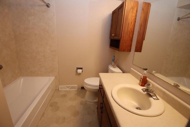 1719 N 35th STREET #B, Sheboygan, WI 53081