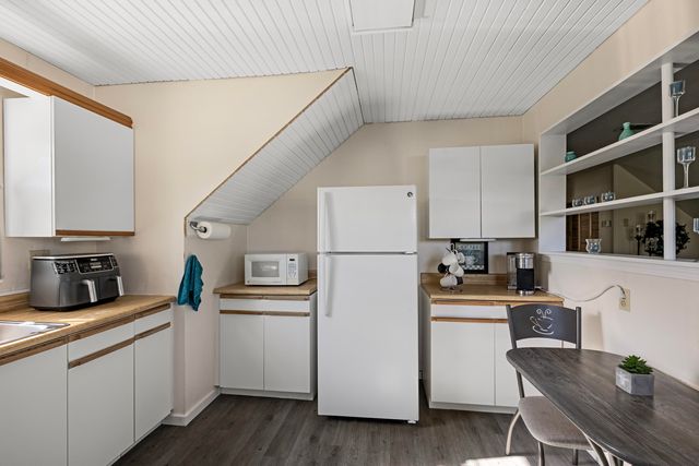 4122 Breckenridge Avenue, Michigan City, IN 46360