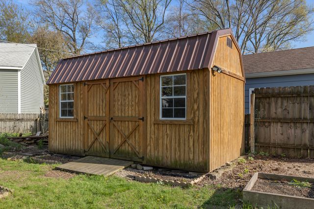 4122 Breckenridge Avenue, Michigan City, IN 46360