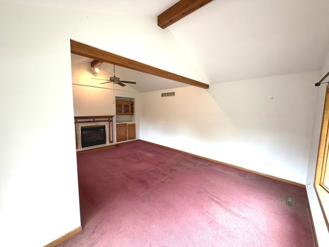27 Birchwood Lane, St. Anne, IL 60964