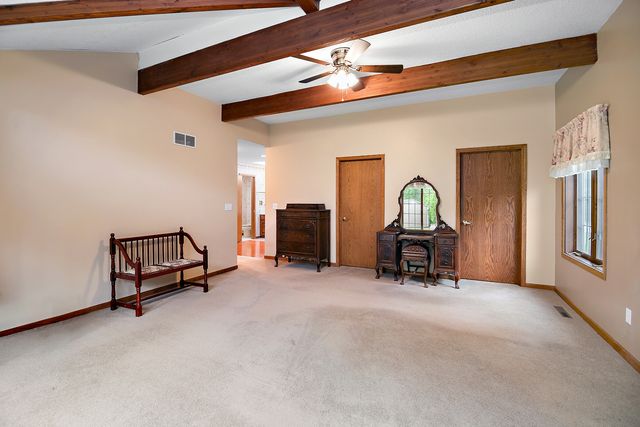 27 Birchwood Lane, St. Anne, IL 60964