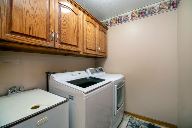 27 Birchwood Lane, St. Anne, IL 60964